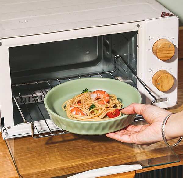 sustainable plates and dishes